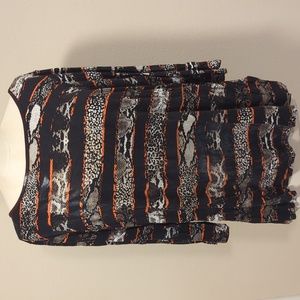 T-shirt in a stretchy material, snake-print black, off-white and orange